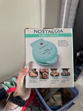 Nostalgia Mint Green MyMini Griddle - Compact Retro Countertop Cooker